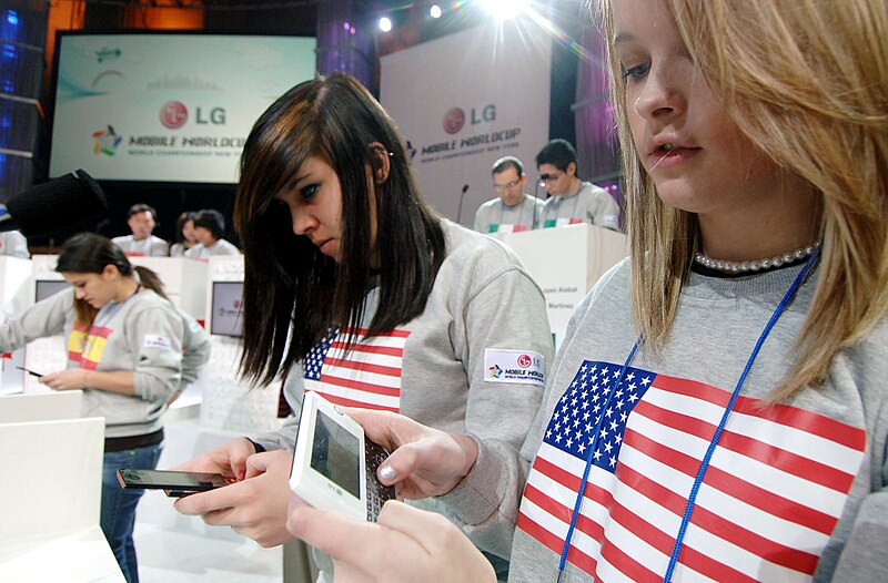 File:Lgmobileworldcupusa2010.jpg