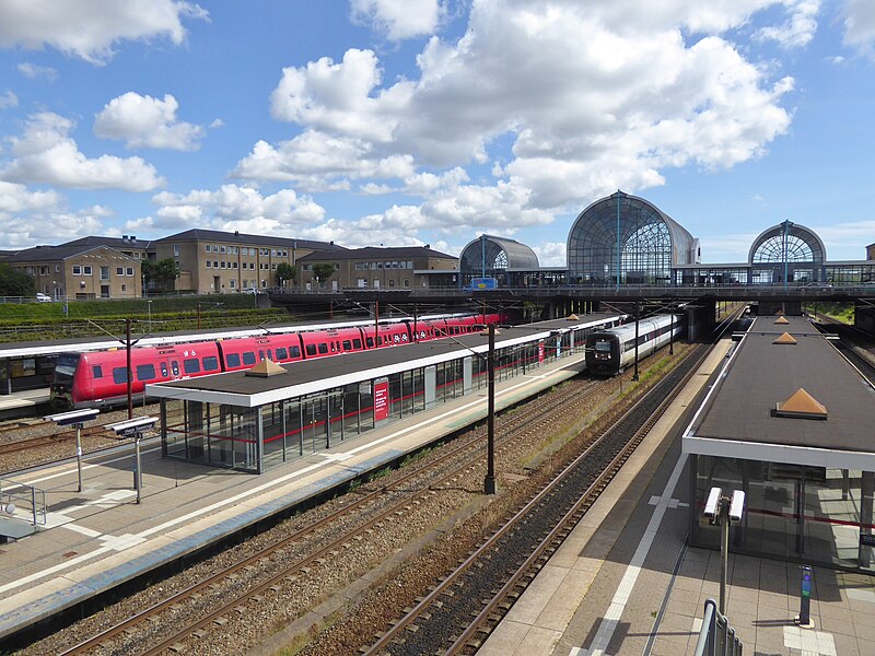 File:Høje Taastrup Station 02.jpg