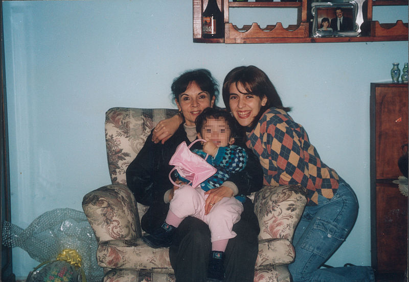 File:Flia veron mujeres.jpg