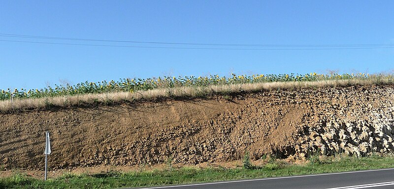 File:Grèzes litées.jpg