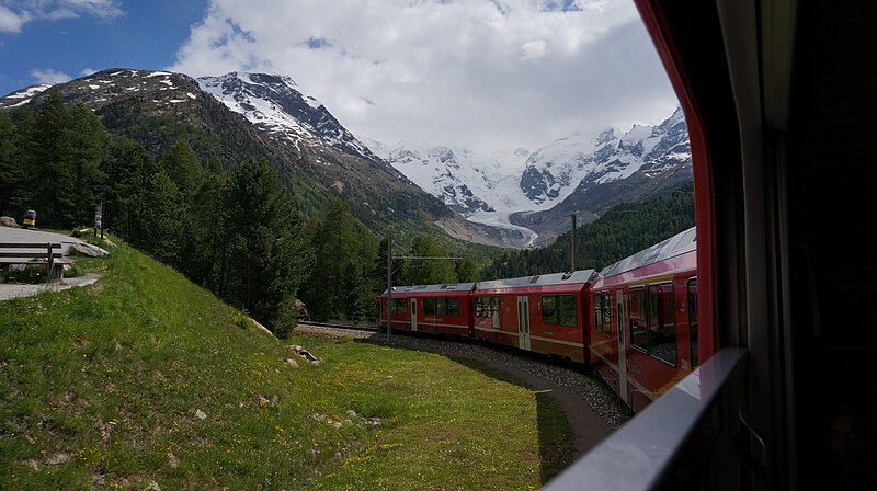 File:Bernina railway 20130628 153612.jpg