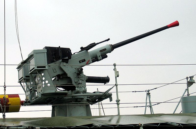 File:HMAS-Castlemaine-gun-3-1.jpg