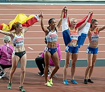 Heptathlon 800m (36328116002).jpg