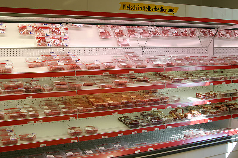 File:Fleischtheke-supermarkt.jpg