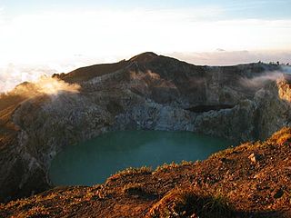 Mount Kelimutu, Flores