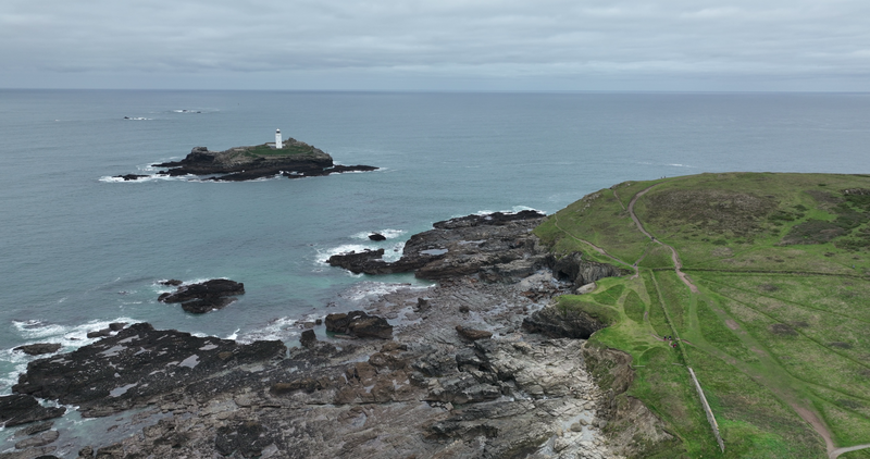 File:Gwithian lighthouse from the air.png