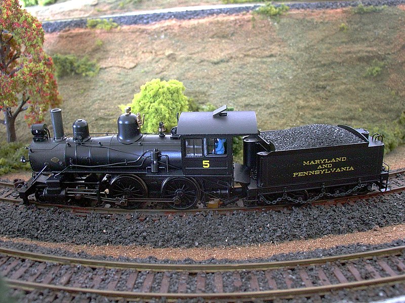 File:Modelo de locomotiva à vapor.jpg