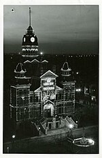 Thumbnail for File:Winnipeg City Hall 1937.jpg