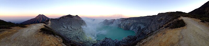 File:Kawah Ijen Panaroma.jpg