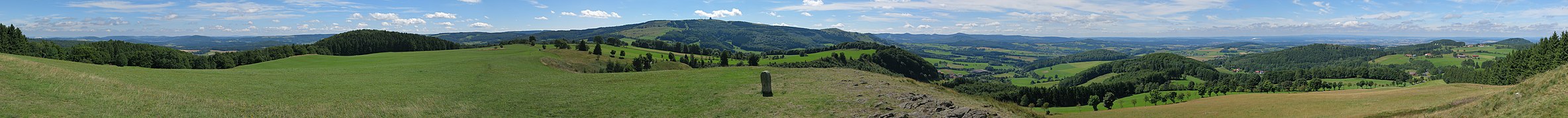 Panorama vom Weiherberg.jpg