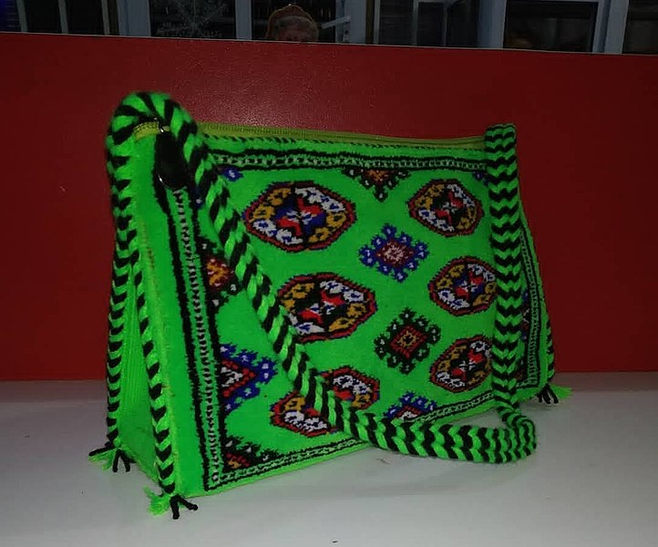 File:Turkmen handmade woven bag.jpg