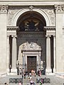 Deutsch: Haupteingang der Stephansbasilika in Budapest. English: Main portal of the St. Stephen’s Basilica in Budapest.