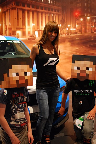 File:Gamescom 2011 (6053481182).jpg