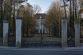 Enns Forstbergstraße 20 Hauptgebäude HUAk.jpg