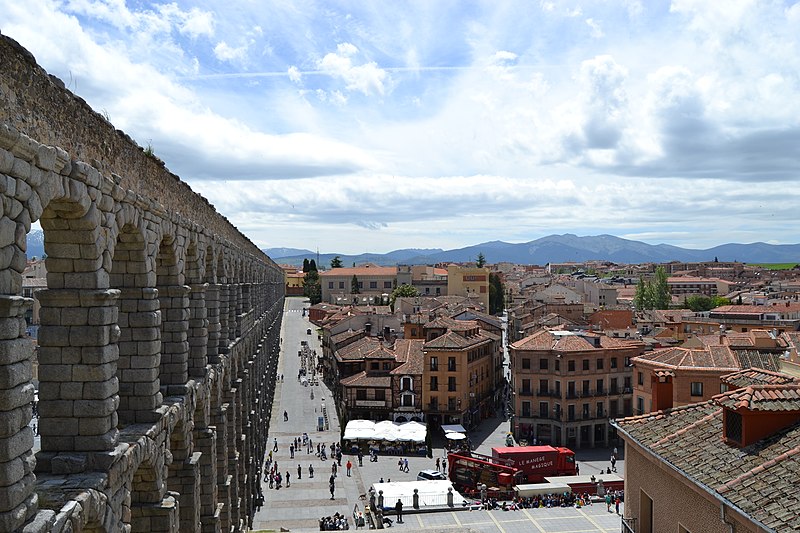 File:Acueducto de Segovia (27248816045).jpg