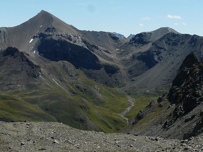 File:Piz Minschun vom Pass Futschöl.jpg