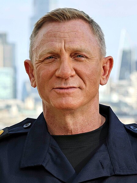 File:Daniel Craig in 2021.jpg