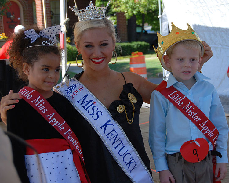 File:Mallory Ervin Apple Festival.jpg