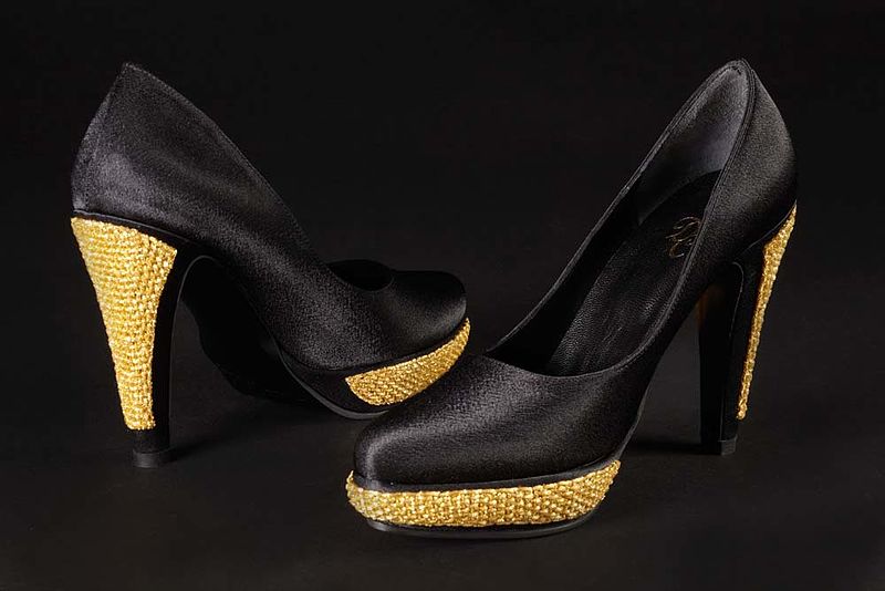 File:Gold Embroidered Pair of Shoes.jpg