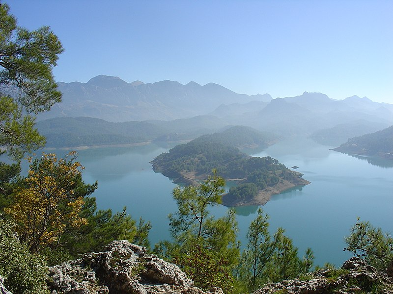 File:Reservoir-in-Taurus-Mountains.jpg