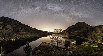 Llyn Ogwen Milky Way.jpg