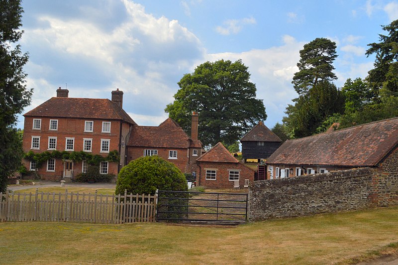 File:Albury, Brook Farm.jpg