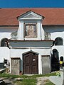 Čeština: Vchod do kostela sv. Vavřince v Pištíně, okres České Budějovice English: St Lawrence Church entrance in Pištín, České Budějovice district,Czech Republic