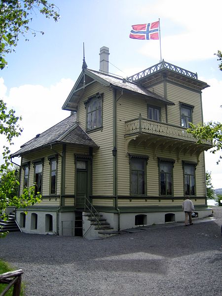 File:Troldhaugen in Bergen.jpg