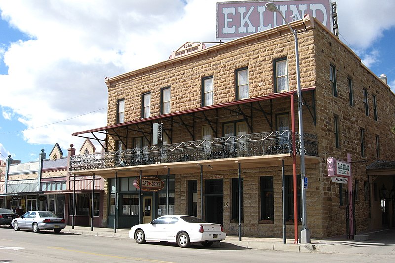 File:Hotel Eklund Clayton New Mexico.jpg