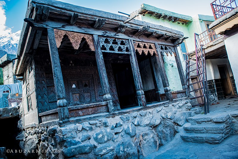 File:A mosque in Ganish.jpg