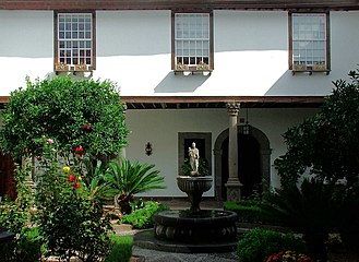 Casa Salazar antes del incendio