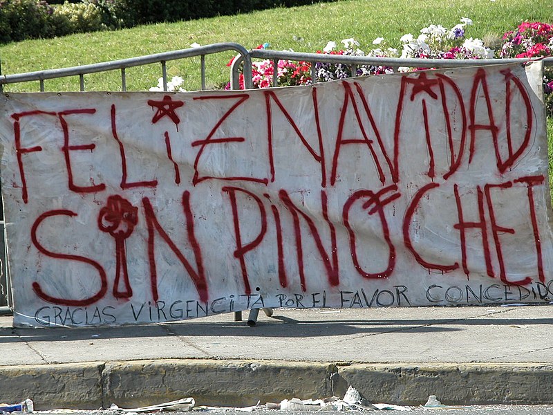 File:Feliz navidad sin Pinochet.jpg