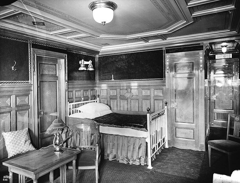 File:B-57 Titanic suite.jpg