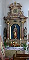 Linker Seitenaltar (Marienaltar) mit Madonnenfigur