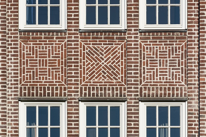 File:Handwerkskammer (Hamburg-Neustadt).Haupttrakt.Fassade.Schmuckmauerwerk.12703.ajb.jpg