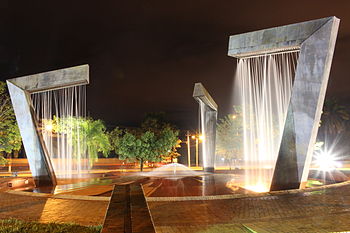 Harp fountain in Villavicencio, Meta, Colombia Photograph: Monchis Licensing: CC-BY-SA-3.0