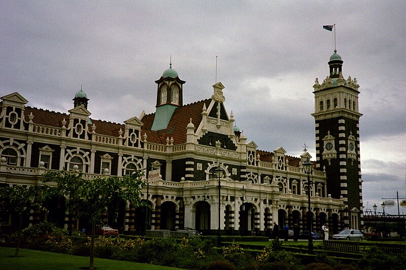 File:Dunedin Railway Station.jpg