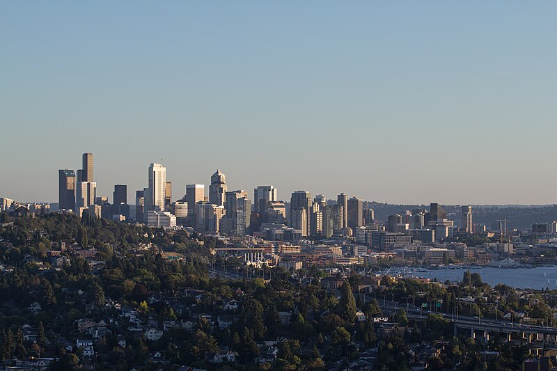 File:Downtown Seattle, Eastlake (11681185416).jpg