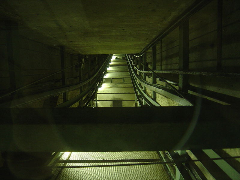 File:Hanover City Hall Elevator.jpg