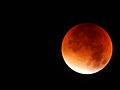 Deutsch: „Ernteblutmond“ am 28. September 2015 über Bochum. English: Lunar eclipse over Bochum, Germany; 28 Sep 2015.   This file was uploaded with Commonist.