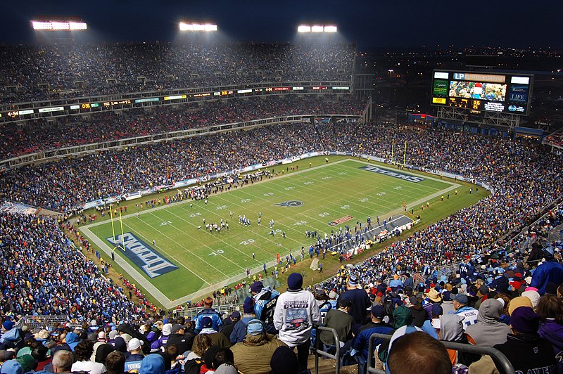 File:Night Settles on LP Field.jpg