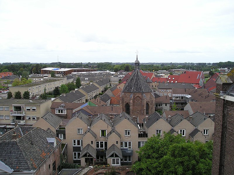 File:Grave uitzicht kerk protestantse.jpg