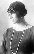 Queen Helen of Romania.jpg