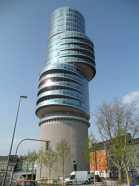 File:Exzenterhaus-020513-gesamt-01.jpg