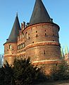 Holstentor in der Abendsonne