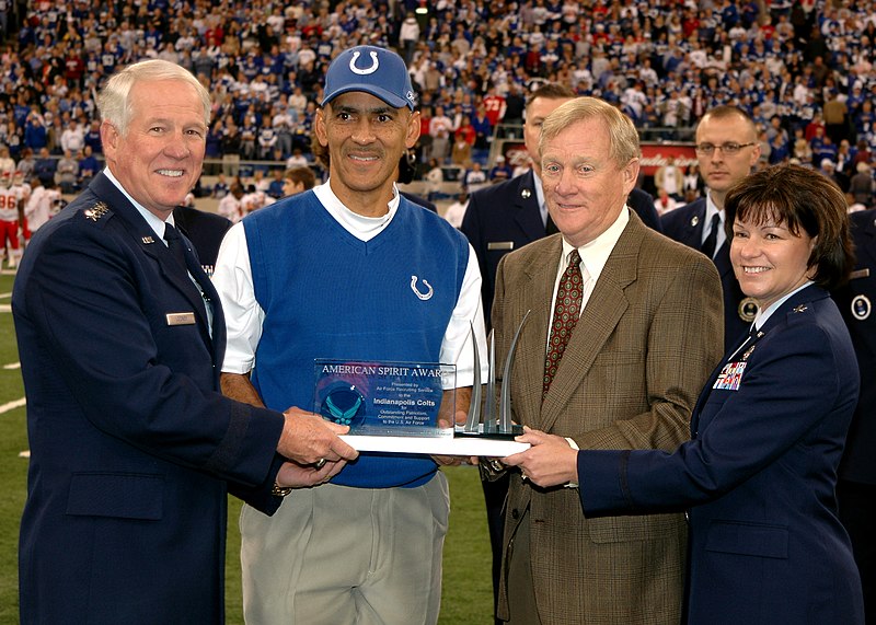 File:Tony Dungy award.jpg