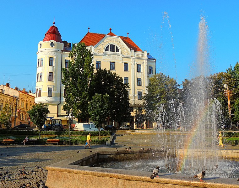 File:Chernivtsi2018.jpg