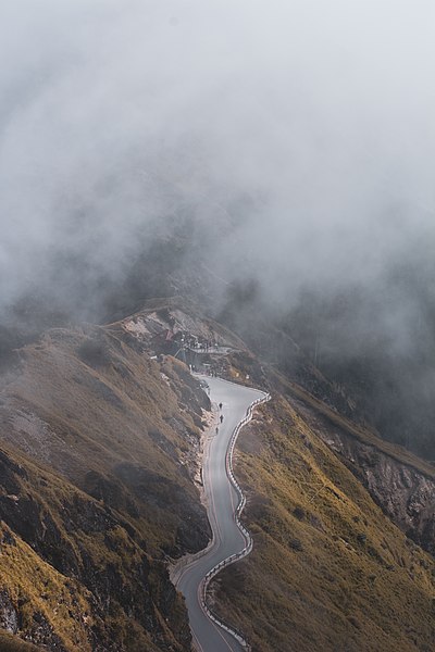 File:Taroko National Park 陳柏允.jpg