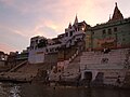 Anandamayi Ma Ashram on the Anandamayi Ghat, and Vatsaraj Ghat (right).