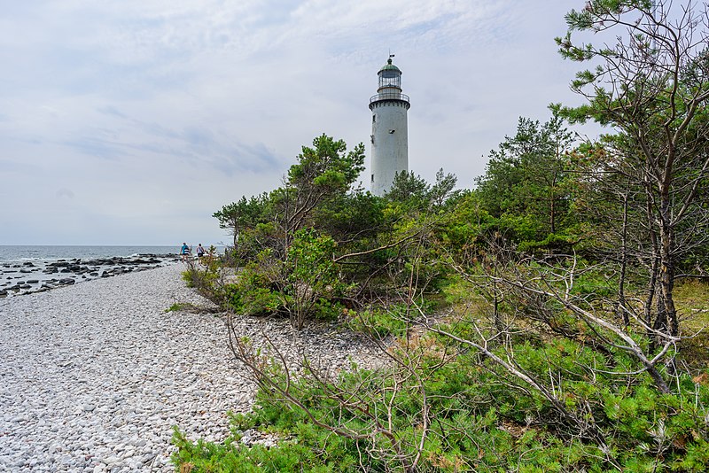 File:Fårö fyr July 2019 04.jpg